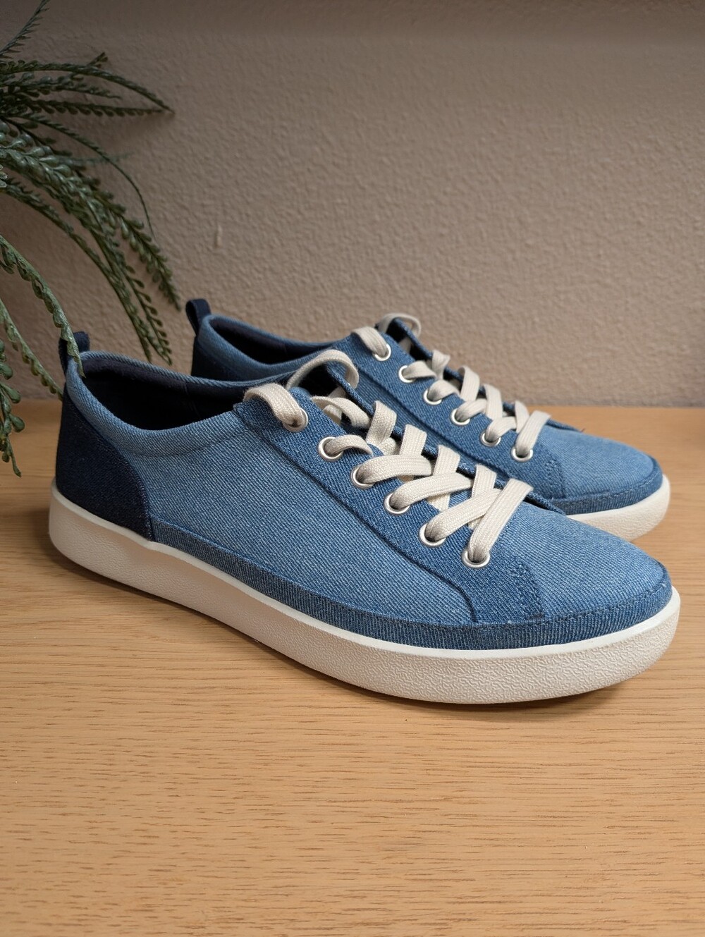 Vionic Winny Blue Mixed Denim Patchwork Casual Comfort Sneakers Size 8.5